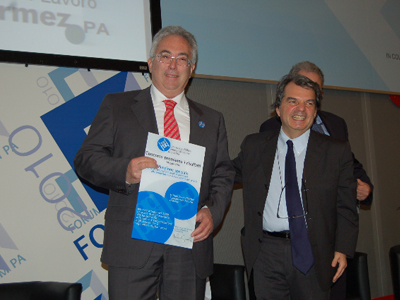 Professor Vincenzo Caporale is awarded by Minister Renato Brunetta