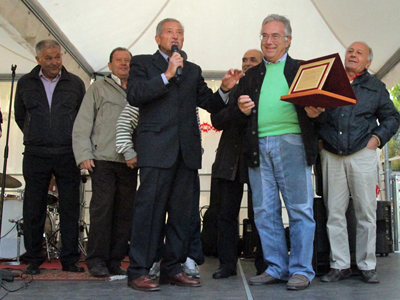 Conferring of the memorial plaque to Institute's Director