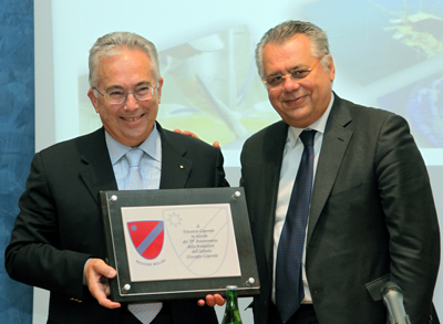 Il presidente della Regione Molise premia l'Istituto G. Caporale